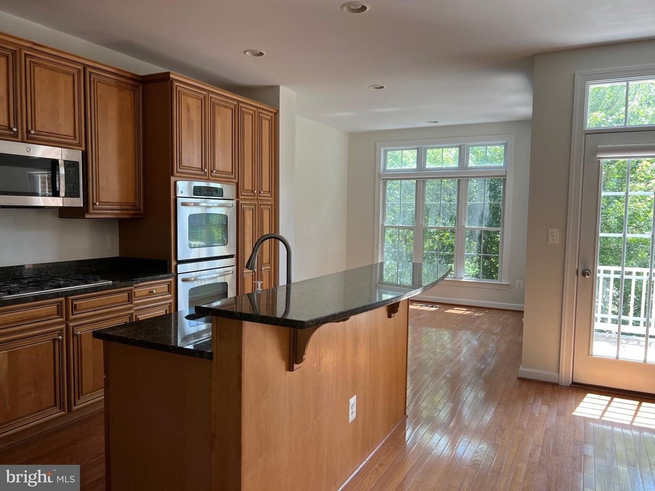 11463 Easton Lane #35 - Photo 4 of 34