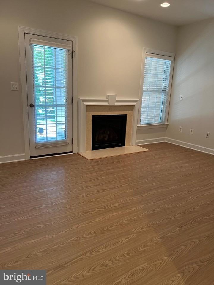 11463 Galliec St Unit 35 #35 - Photo 6 of 34