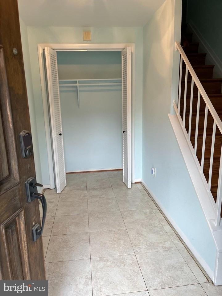 5608 Heming Ave - Photo 3 of 26