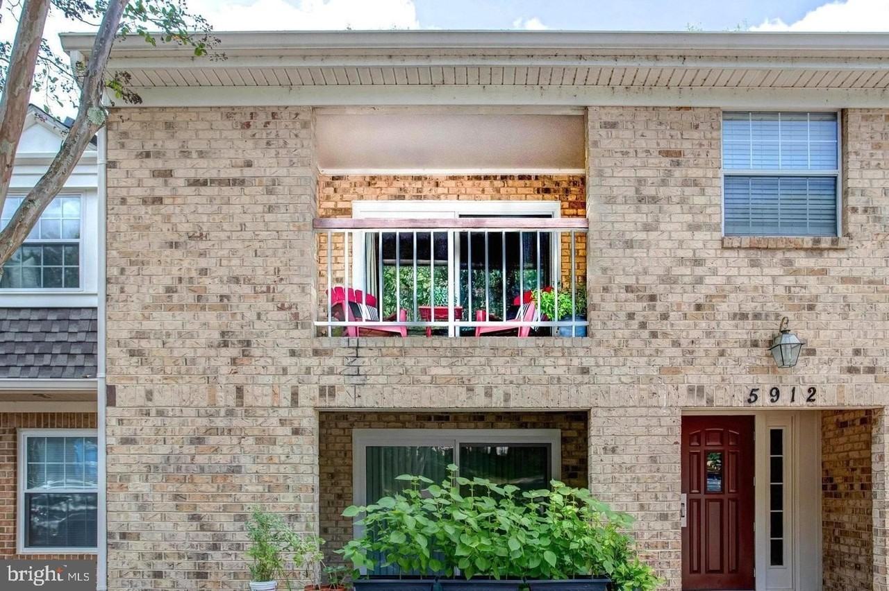 5912 Cove Landing Rd Apt 301 #301 - Photo 2 of 30