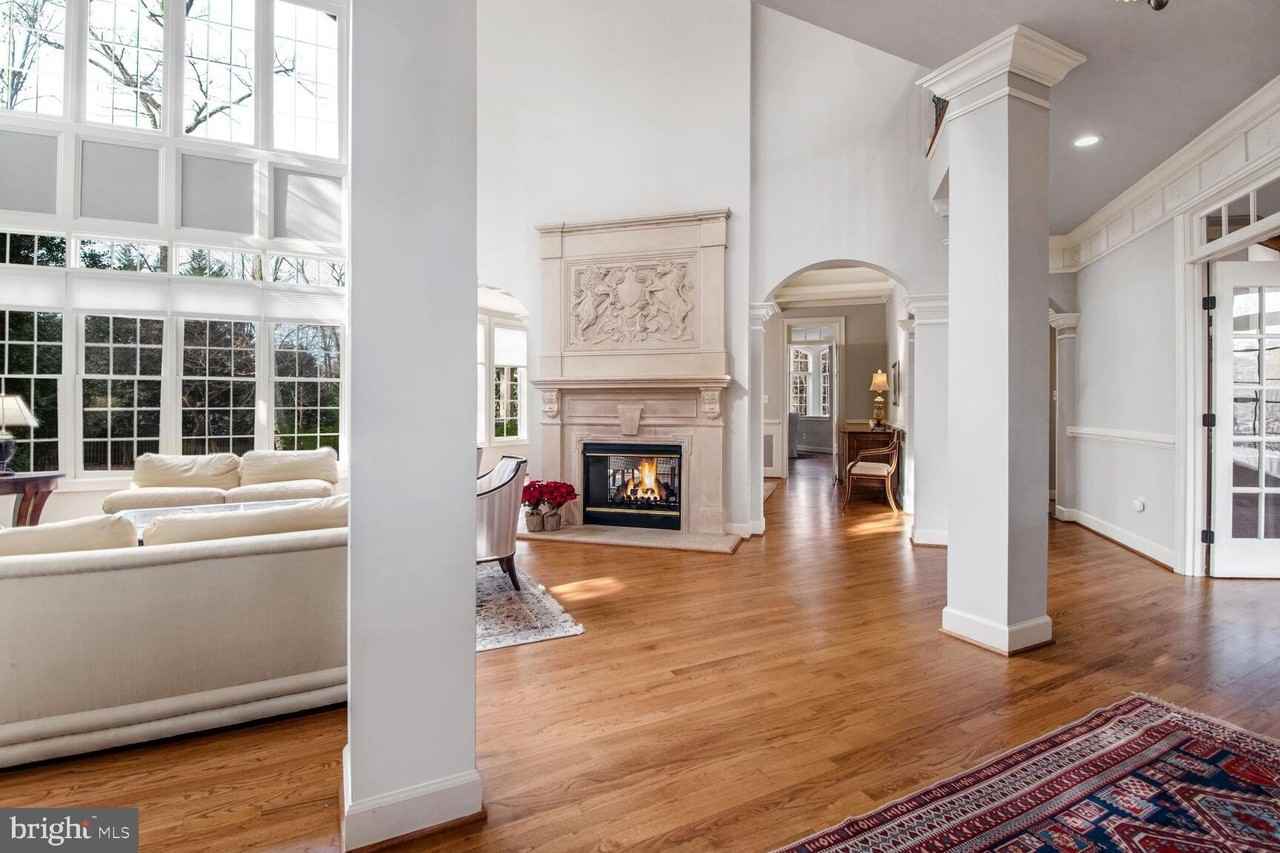 1550 Shelford Ct - Photo 3 of 50