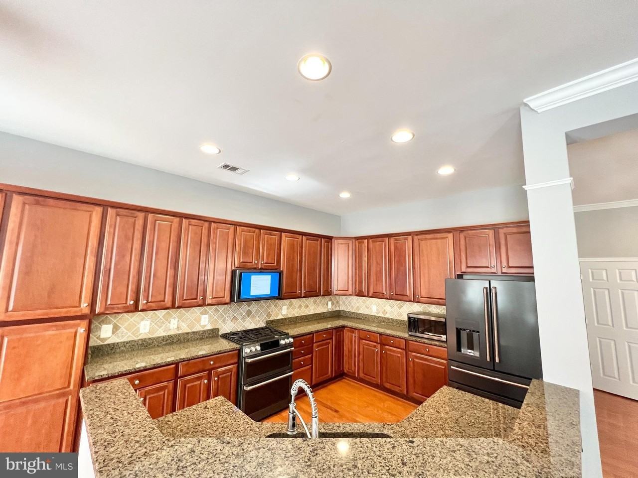 4240 Sonia Court - Photo 6 of 25