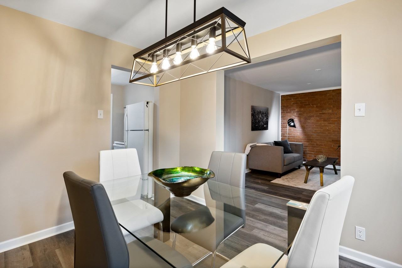 2123 Ontario St - Photo 7 of 20