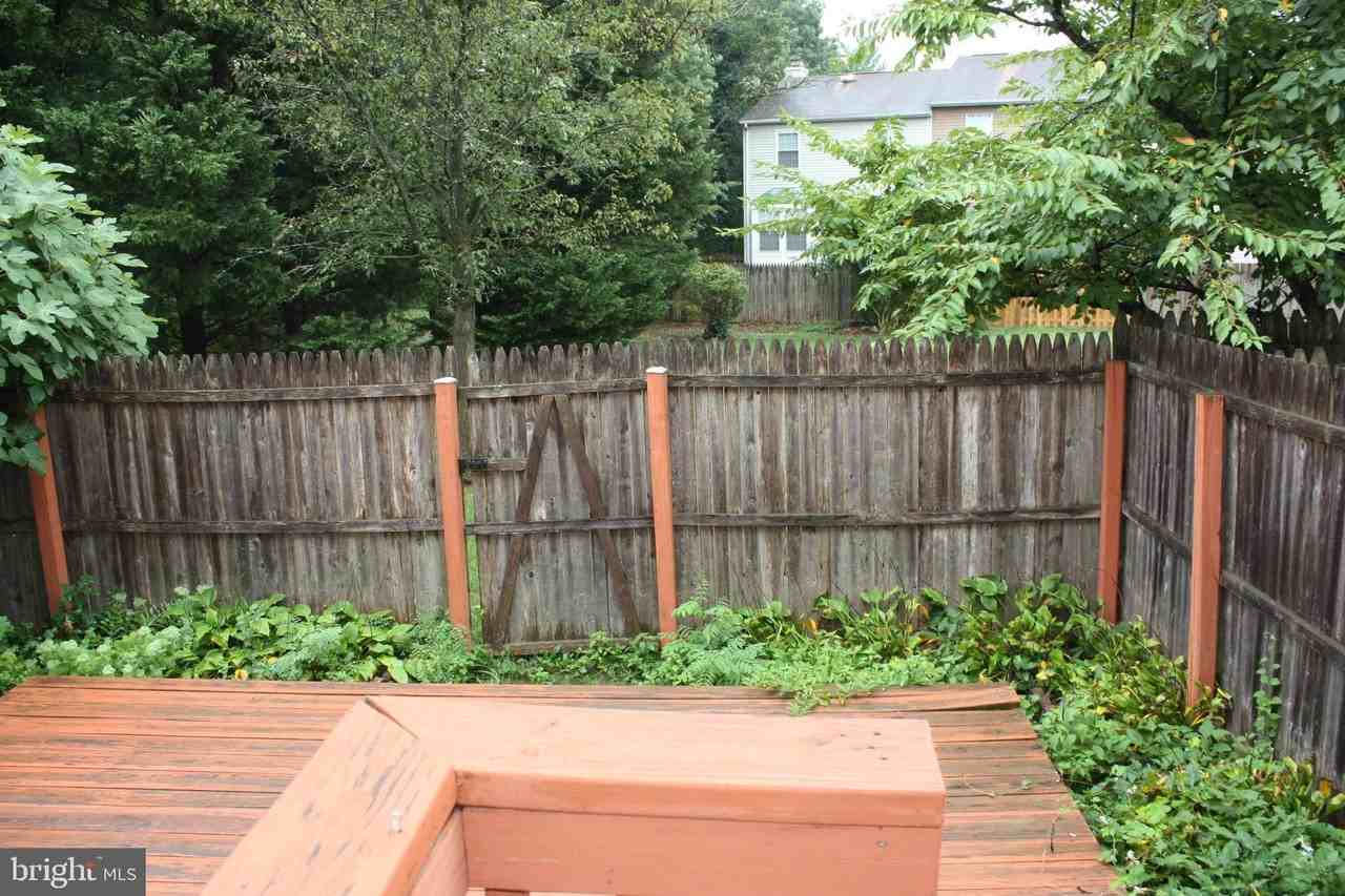 6261 Alforth Ave - Photo 4 of 29