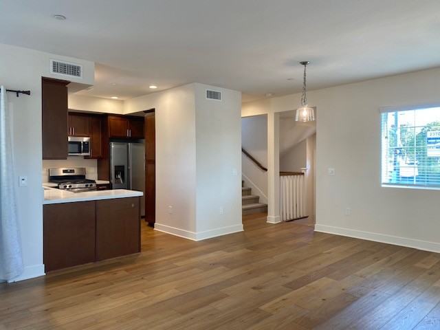 2209 W 237th St - Photo 3 of 50
