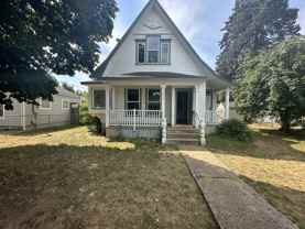 827 W Cota St - Photo 1 of 1