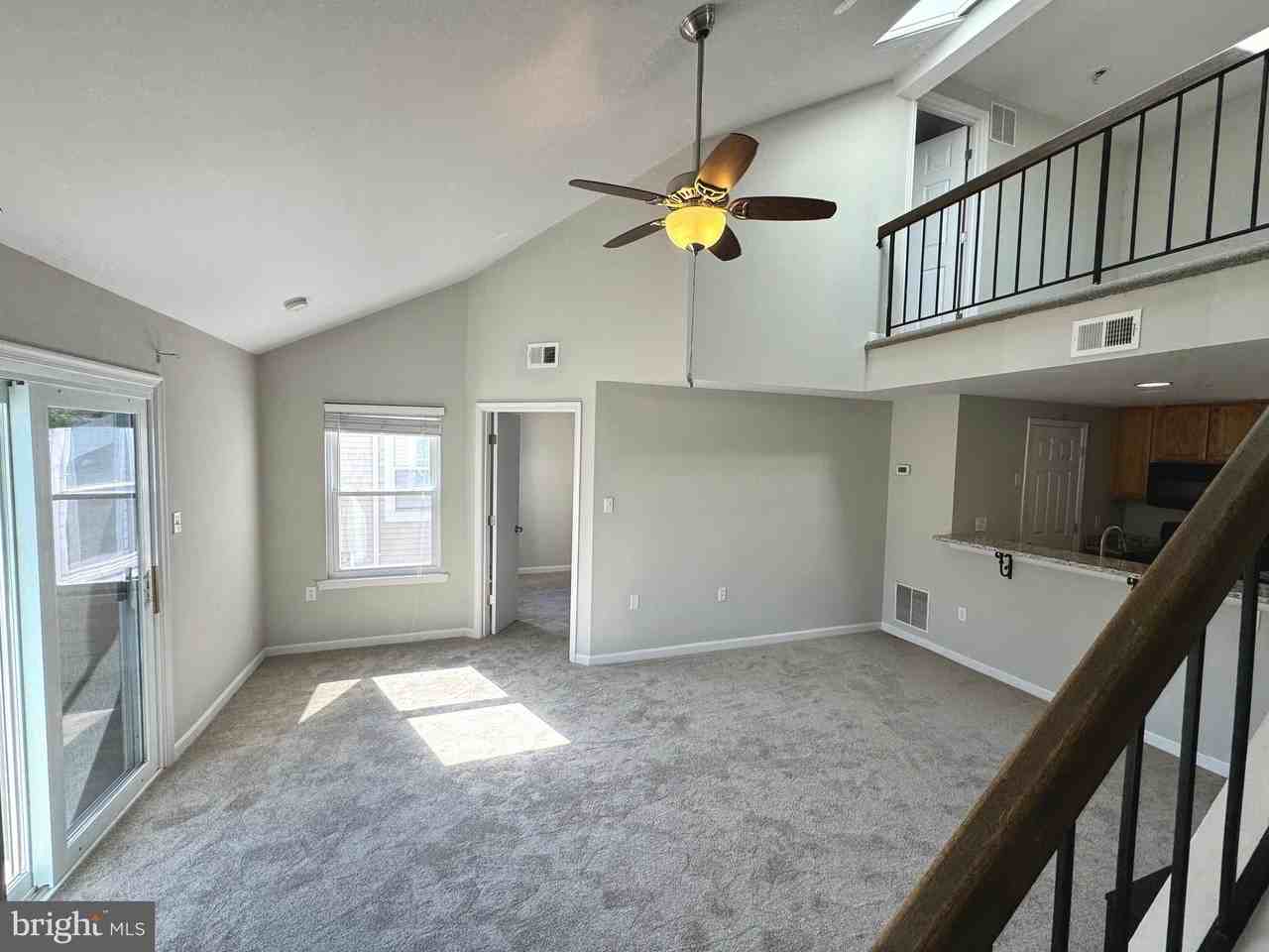 4354 Pembrook Village Dr Unit 63 #63 - Photo 5 of 33