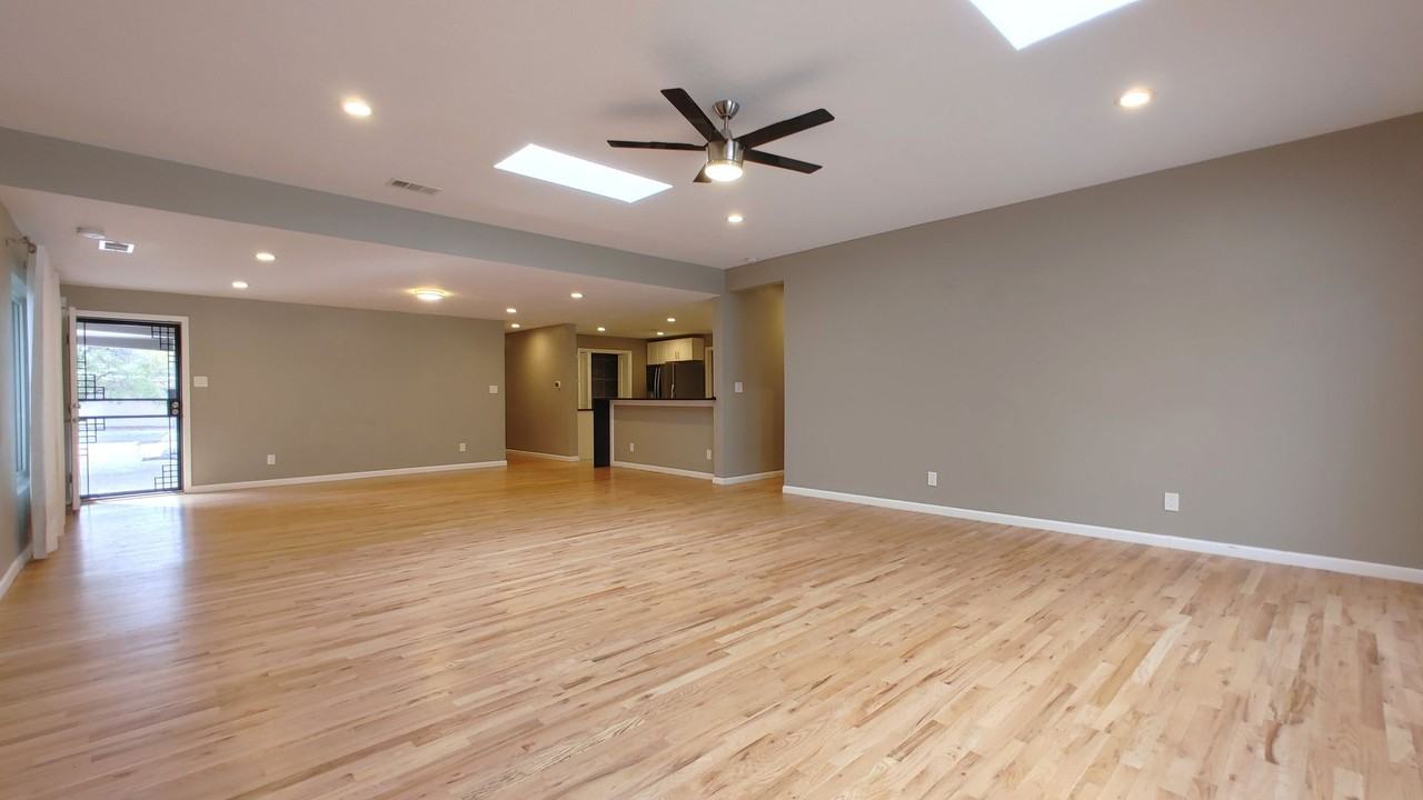 402 Washington St Ne - Photo 3 of 22