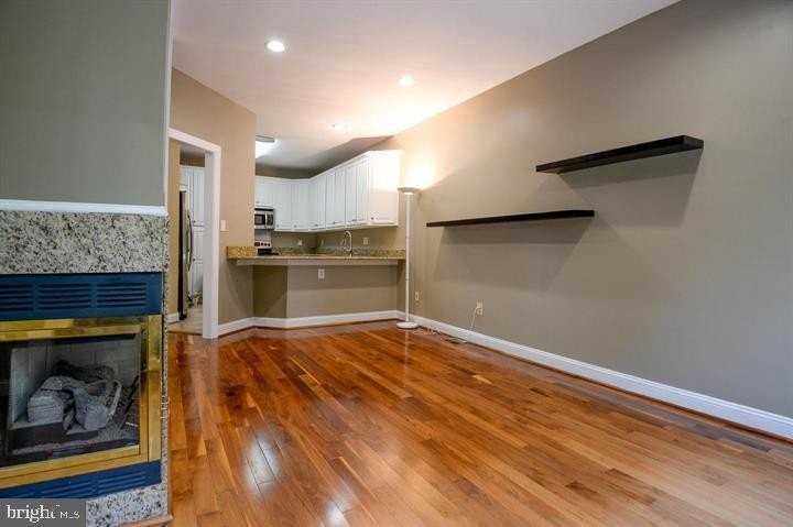 9404 Regency Crest Dr - Photo 5 of 25