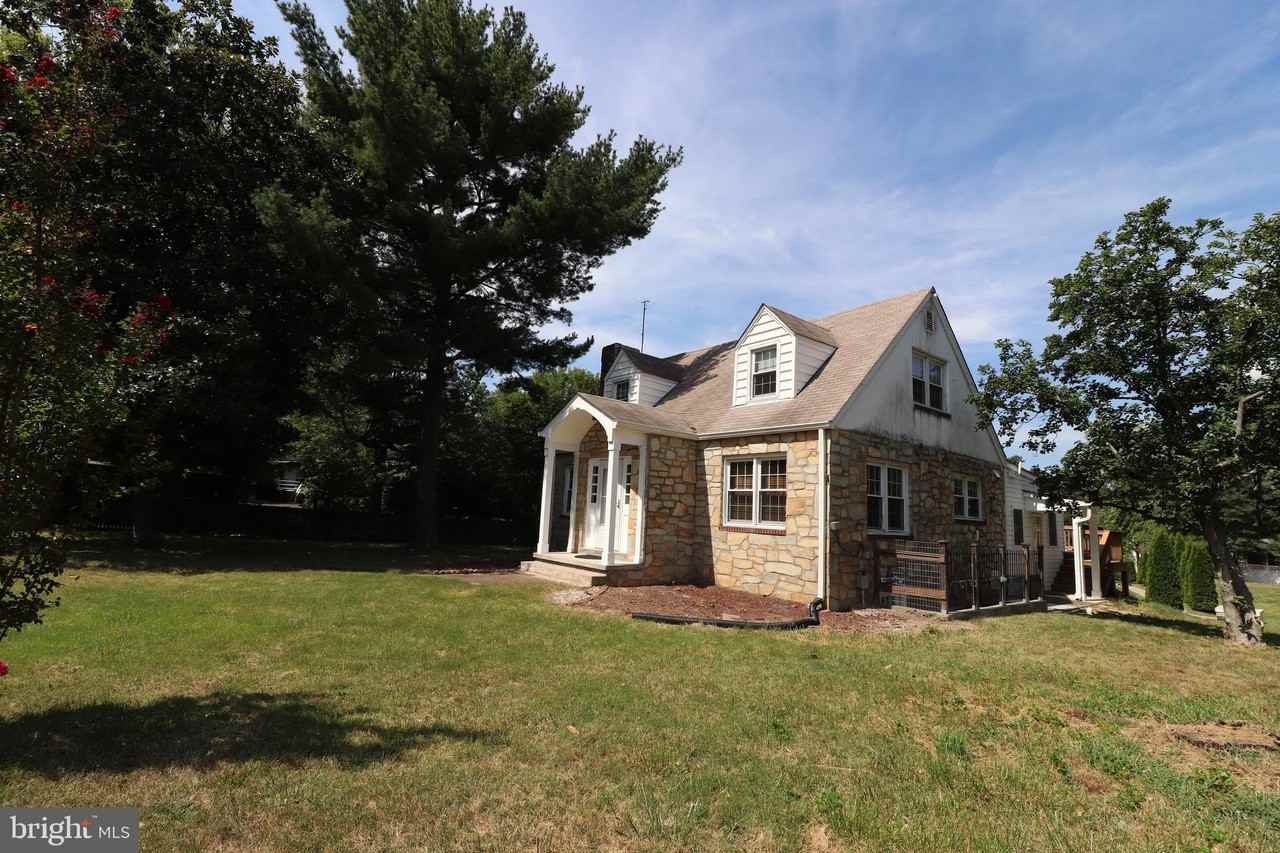 4006 Buckman Rd - Photo 5 of 33