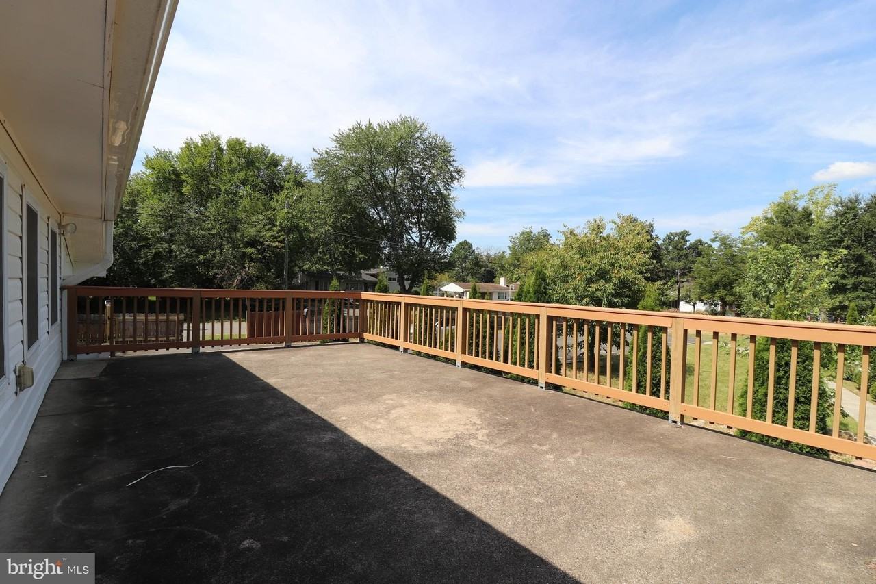 4006 Buckman Rd - Photo 6 of 33