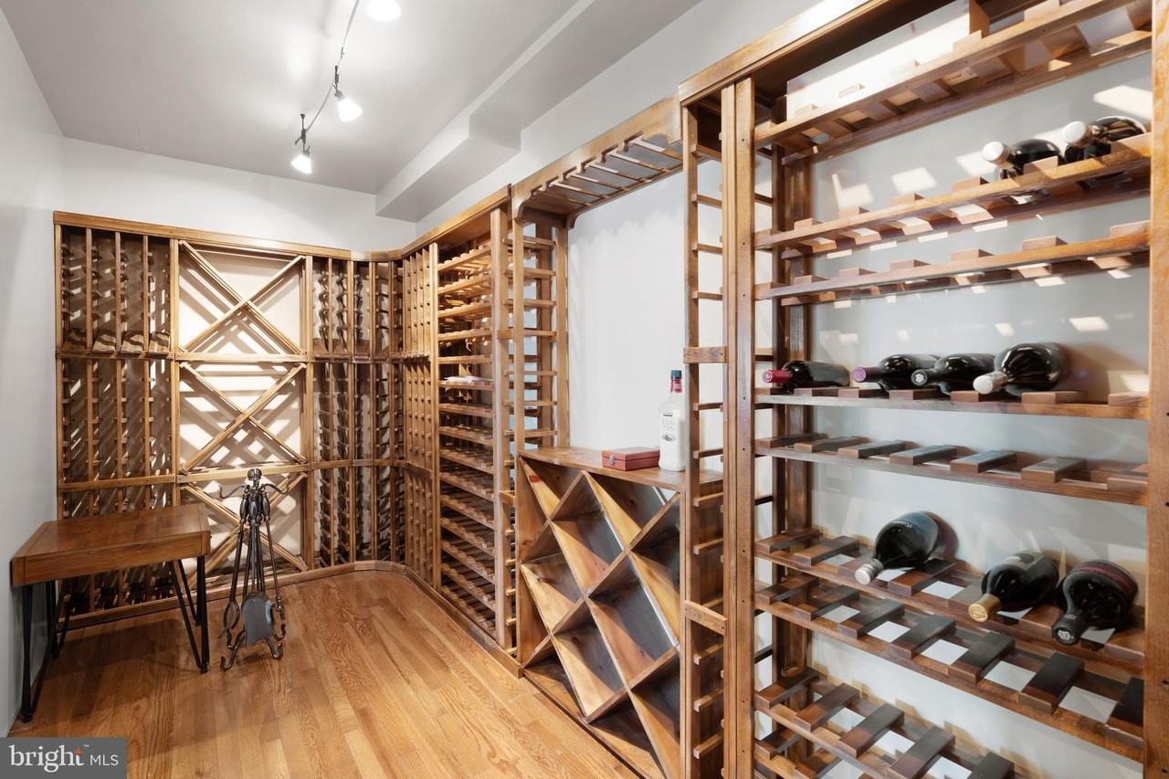 5837 River Dr - Photo 5 of 41