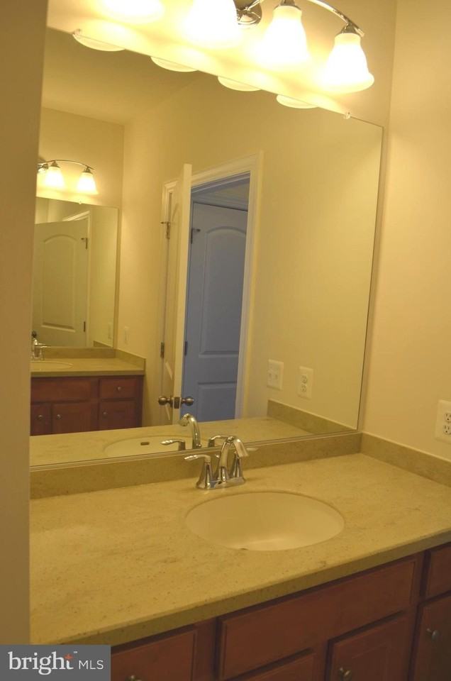 13724 Neil Armstrong Ave Unit 307 #307 - Photo 3 of 20