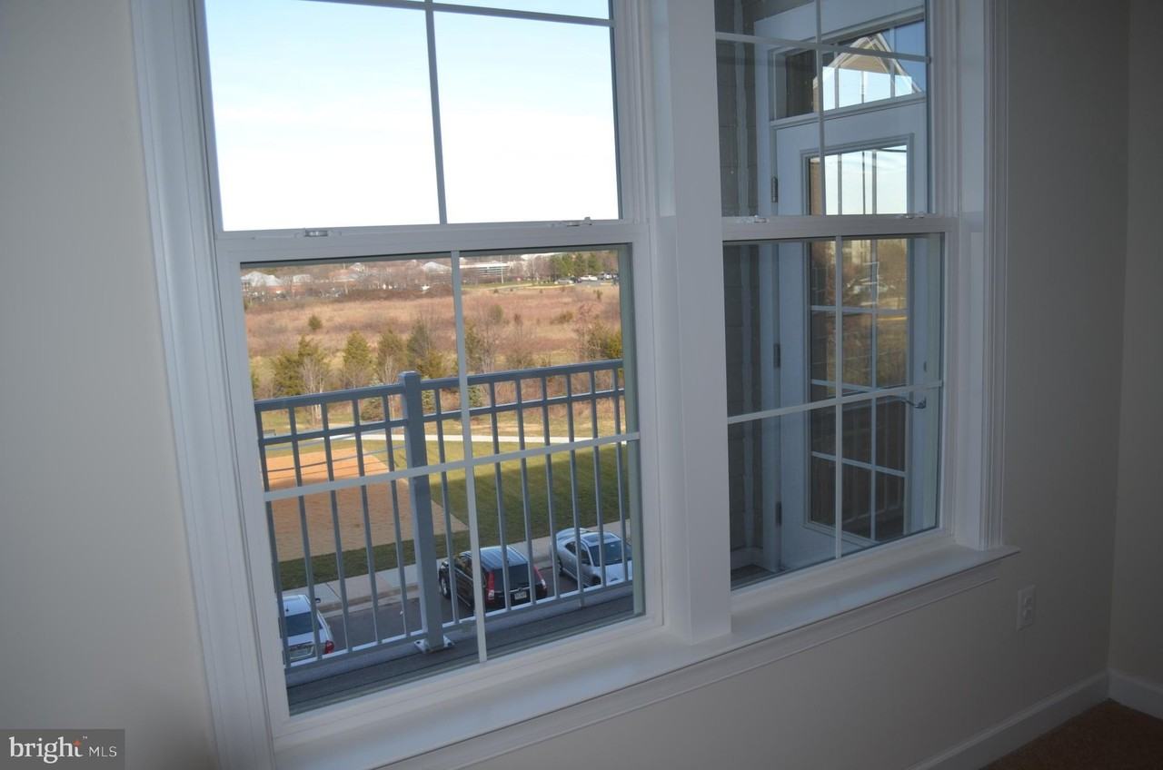 13724 Neil Armstrong Ave Unit 307 #307 - Photo 4 of 20