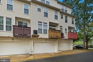 2714 Manhattan Pl - Photo 1 of 1