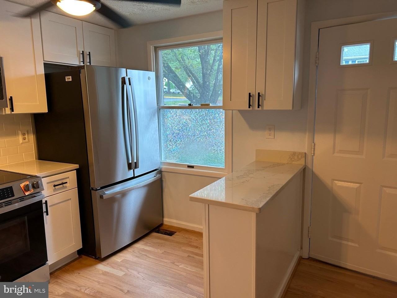 8317 Brookvale Ct - Photo 4 of 15