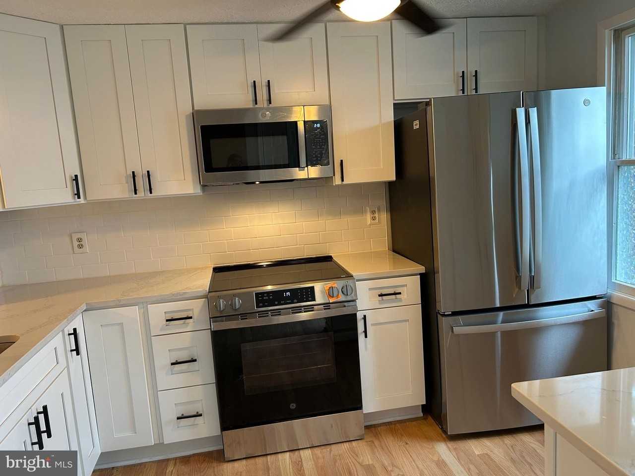 8317 Brookvale Ct - Photo 5 of 15