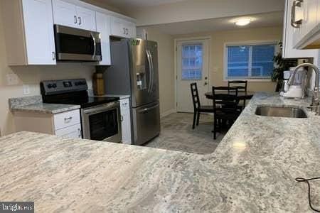 6145 5th Street - Photo 3 of 29