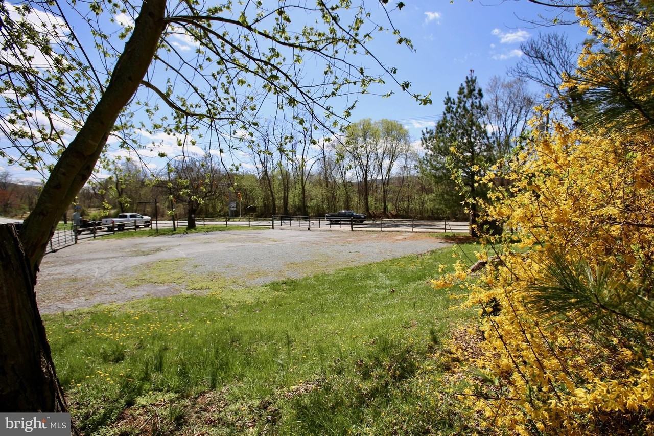 35972 Charles Town Pike - Photo 2 of 12