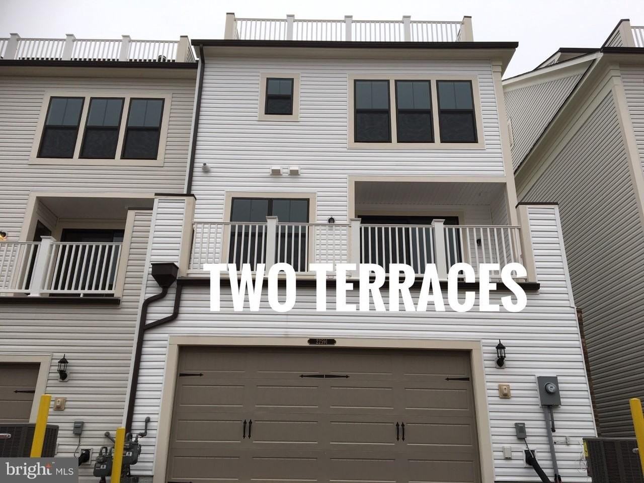 22591 Amendola Ter - Photo 3 of 39