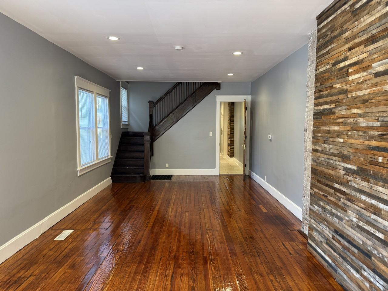 1022 S Randolph St - Photo 3 of 33