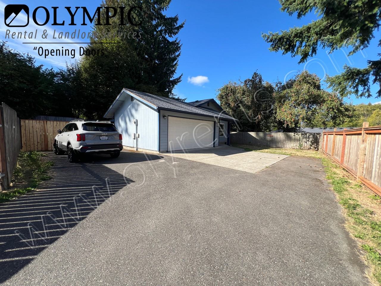 1908 Bigelow Ave Ne - Photo 3 of 23