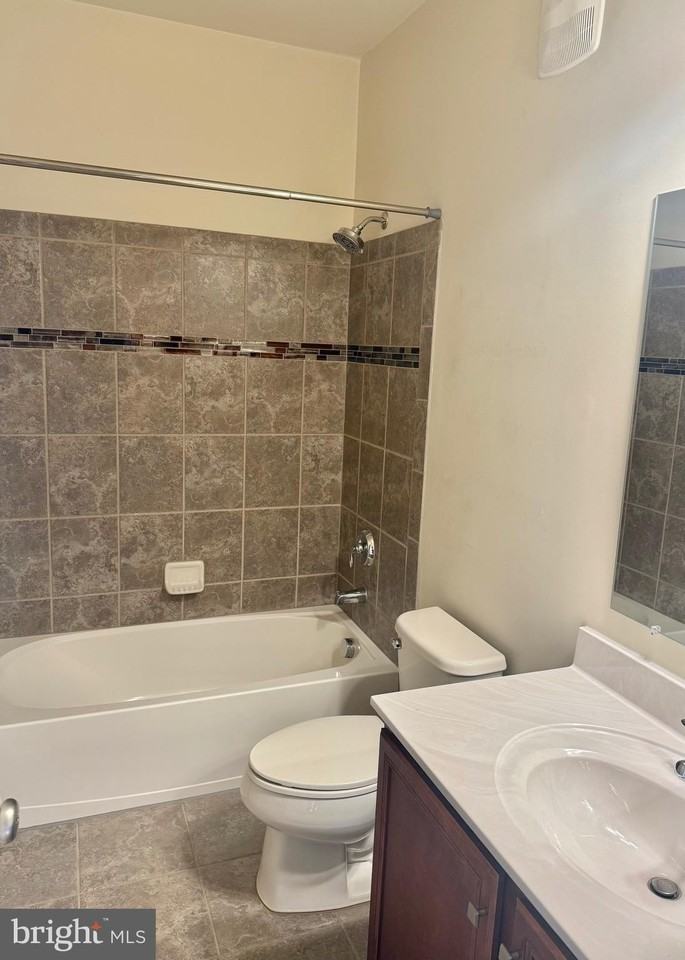 23479 Buckland Farm Ter - Photo 5 of 17