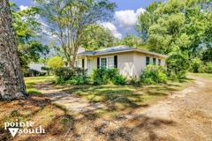 703 Belrose Ave - Photo 1 of 1