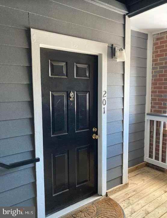 20292 Beechwood Ter Unit 201 #201 - Photo 2 of 9