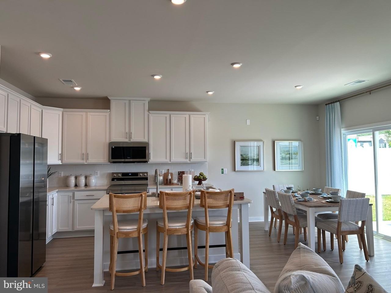 265 Baker Dr - Photo 4 of 22