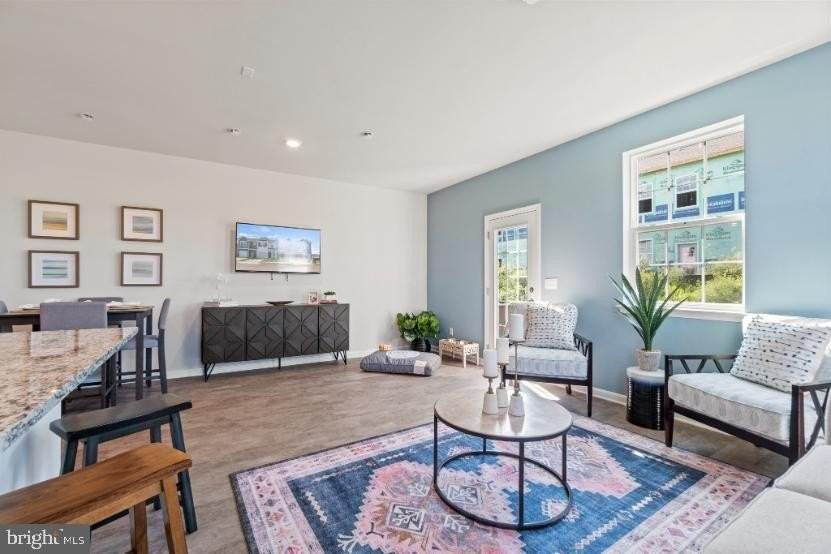 164 Race Street - Photo 5 of 33