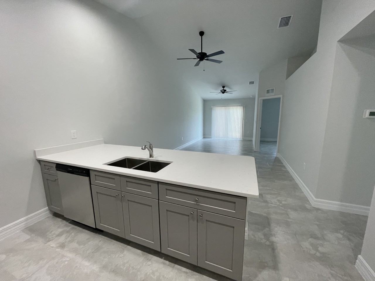 1421 Gleason Pkwy - Photo 5 of 23