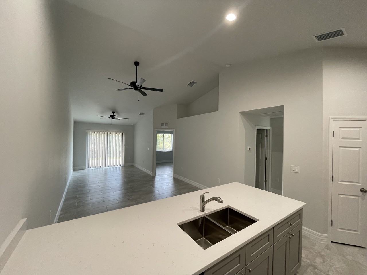 1421 Gleason Pkwy - Photo 6 of 23