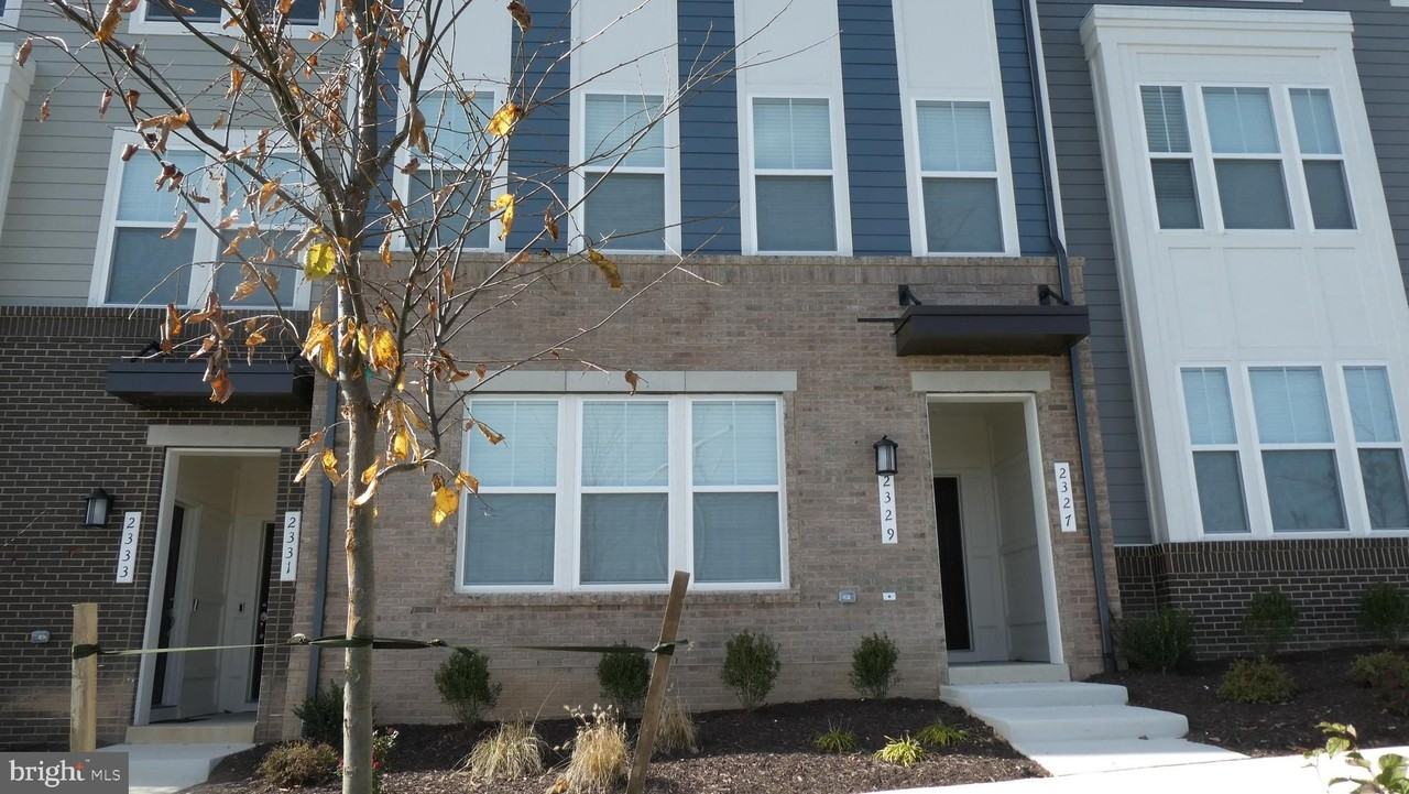 2329 Stephanie Tessa Ln - Photo 2 of 50