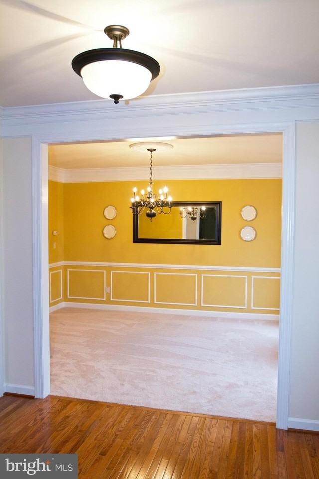 9927 Broadsword Dr - Photo 5 of 33