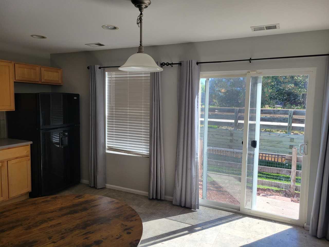 397 Smith Cir - Photo 4 of 18