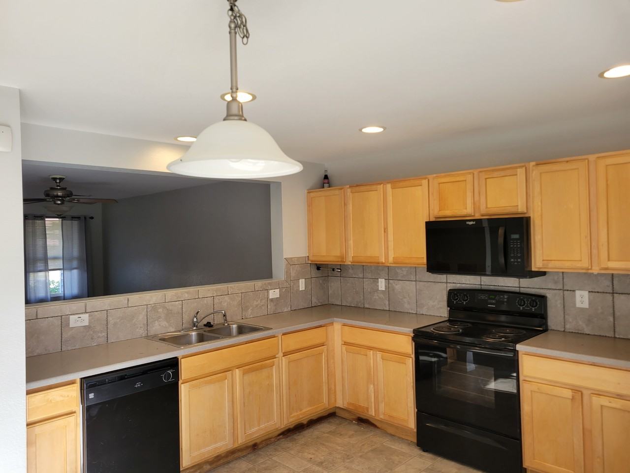 397 Smith Cir - Photo 6 of 18