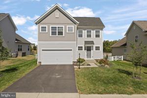 featured image of 10242 Spring Iris Dr