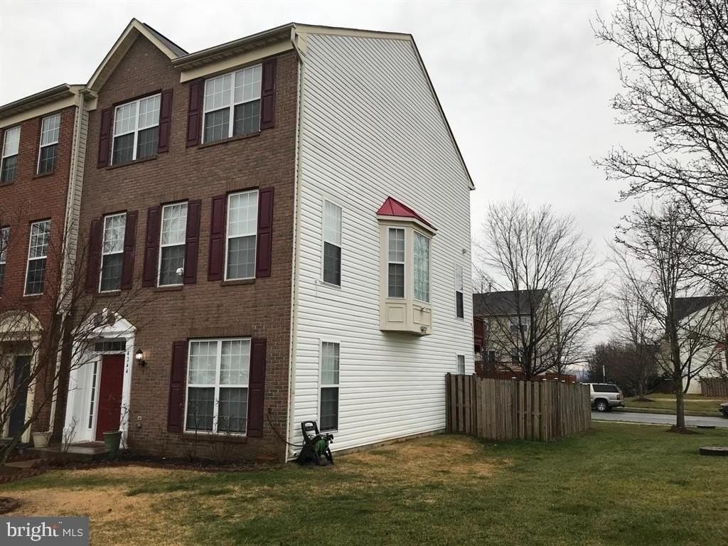 4244 La Mauricie Loop - Photo 3 of 16