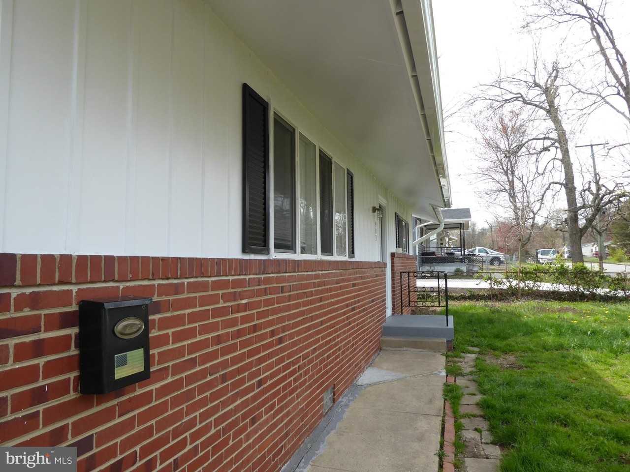 903 Regency Road - Photo 6 of 38