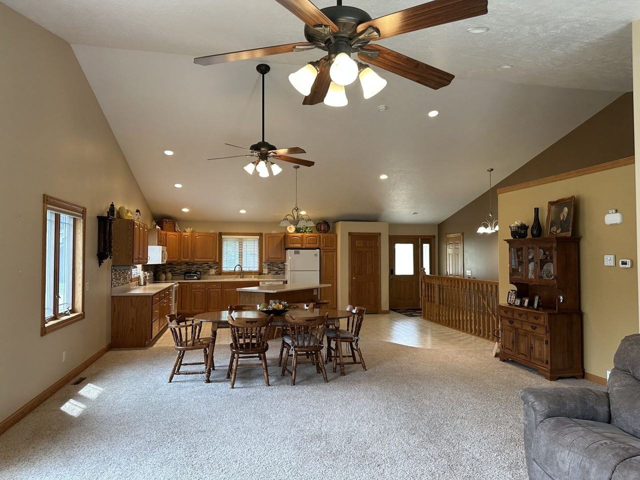 208 Franklin Street - Photo 7 of 21