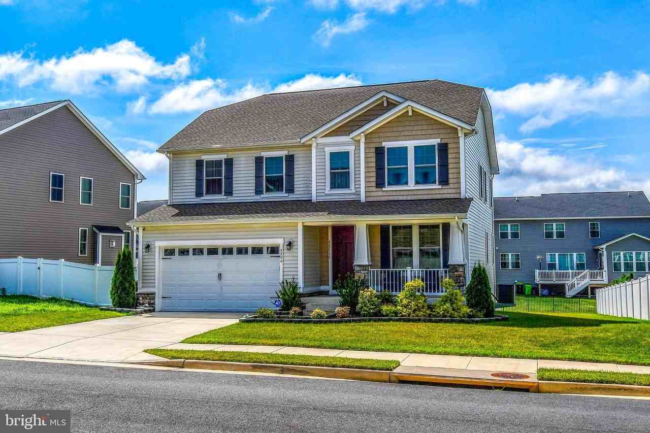 7706 Colburn Dr - Photo 2 of 47