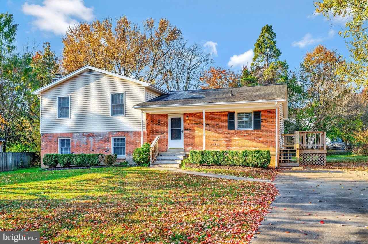 4 Randy Ct - Photo 4 of 39