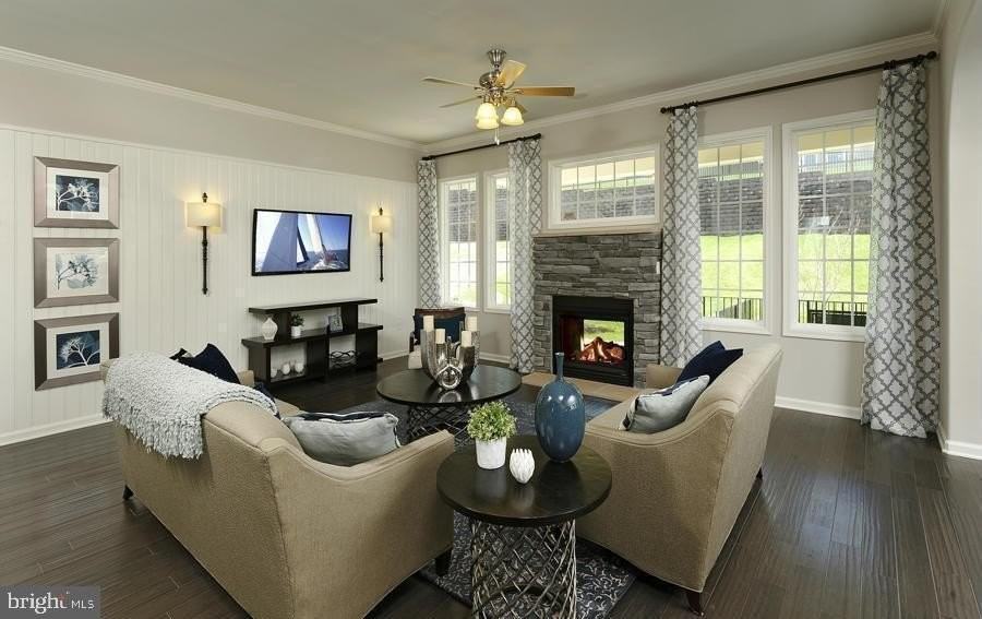 141 Coachman Cir - Photo 4 of 50