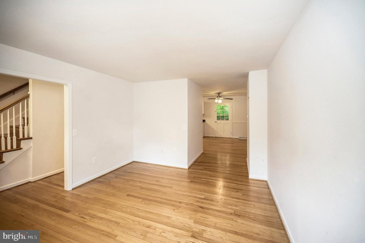 455 Ridgemore Street - Photo 6 of 35