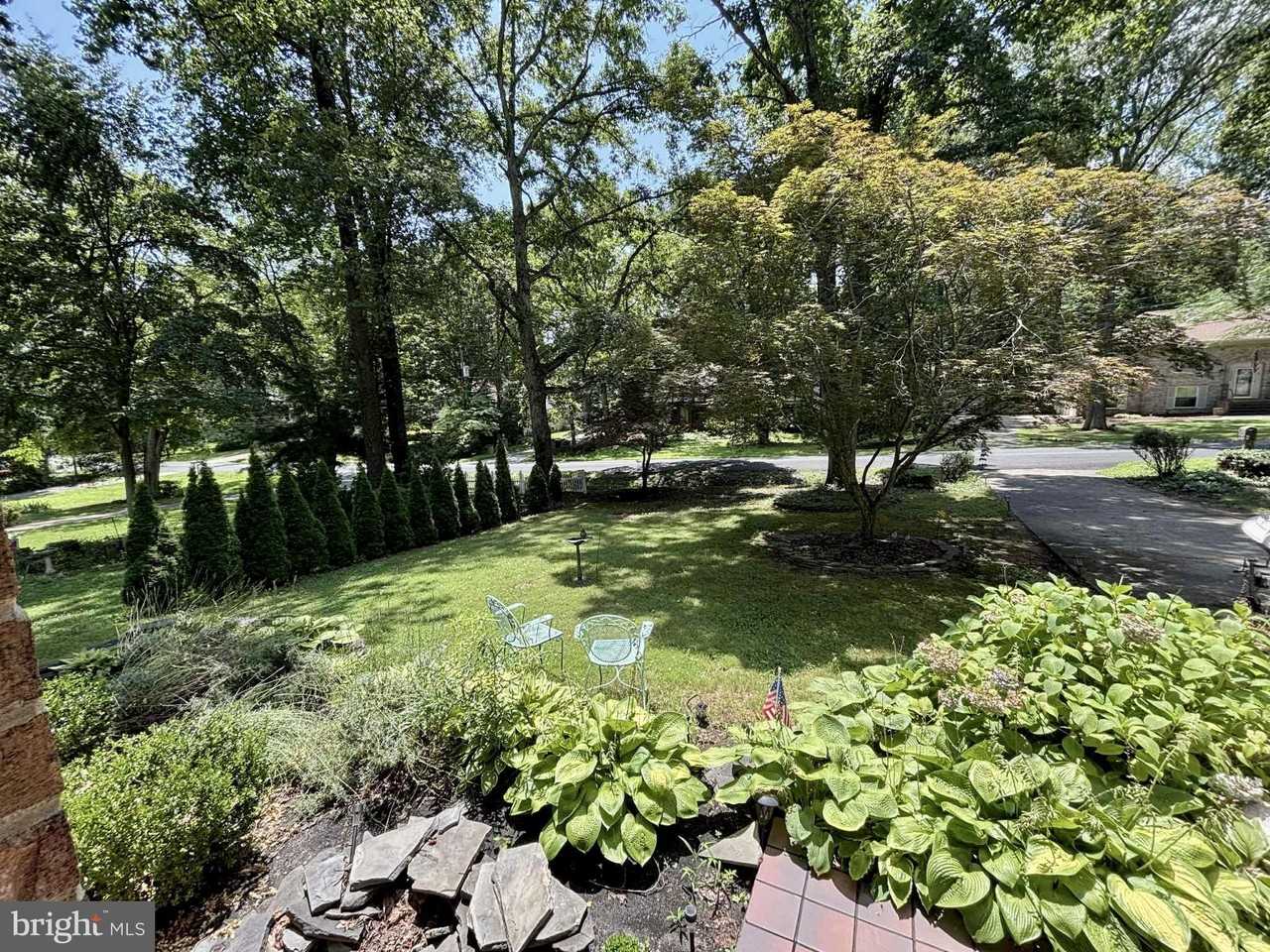 1007 Blackbeard Dr - Photo 3 of 15