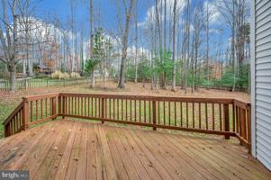 featured image of 39 Walt Whitman Blvd