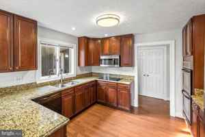 featured image of 20 Cessna Ln