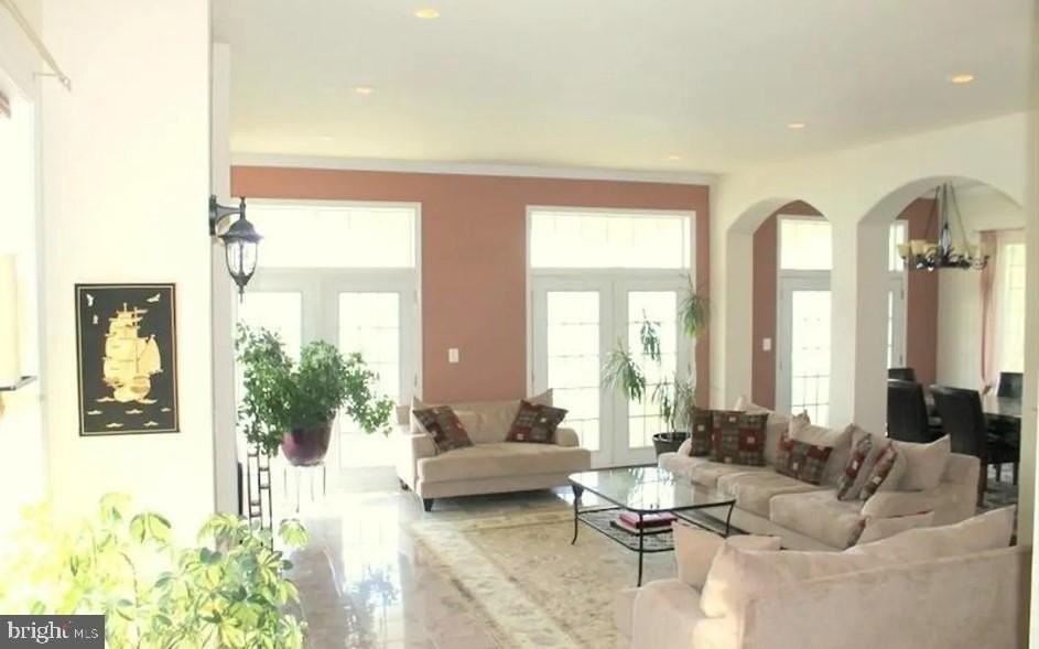 1355 N Independence Dr - Photo 4 of 20