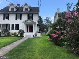 featured image of 21 S Stewart St Apt 4 #4